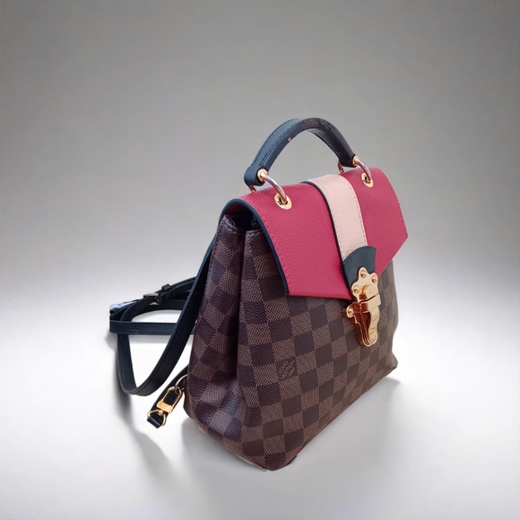GIVEAWAY 🔥 LOUIS VUITTON LIMITED EDITION RED DAMIER EBENE MINI CLAPTON BACKPACK - Picture 5 of 16